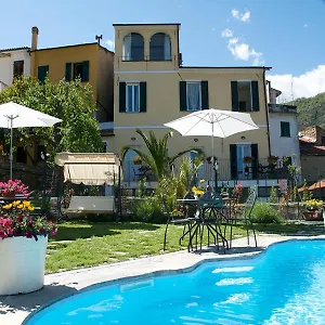 Giada Country Aparthotel